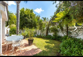 3 bedroom house in Douglasdale, Sandton With backup power